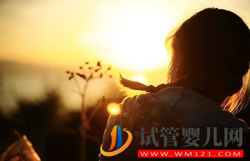 人工授精和试管婴儿哪个更好?做试管的话需要检查什么?(图1) 人工授精和试管婴儿哪个更好?做试管的话需要检查什么?(图1)