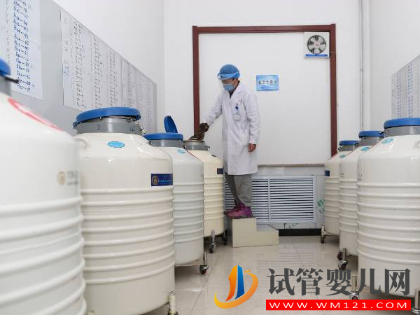 成都精子库申请精子大概多少钱?(图1) 成都精子库申请精子大概多少钱?(图1)
