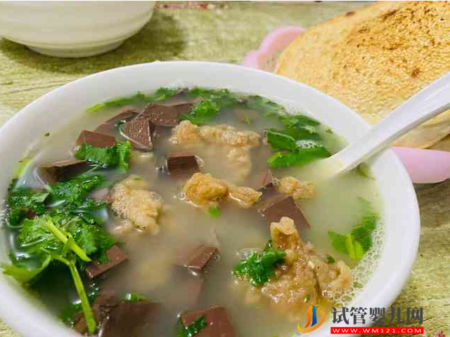 鸡血汤的正确做法推荐,产后补血养气就靠它(图1) 鸡血汤的正确做法推荐,产后补血养气就靠它(图1)